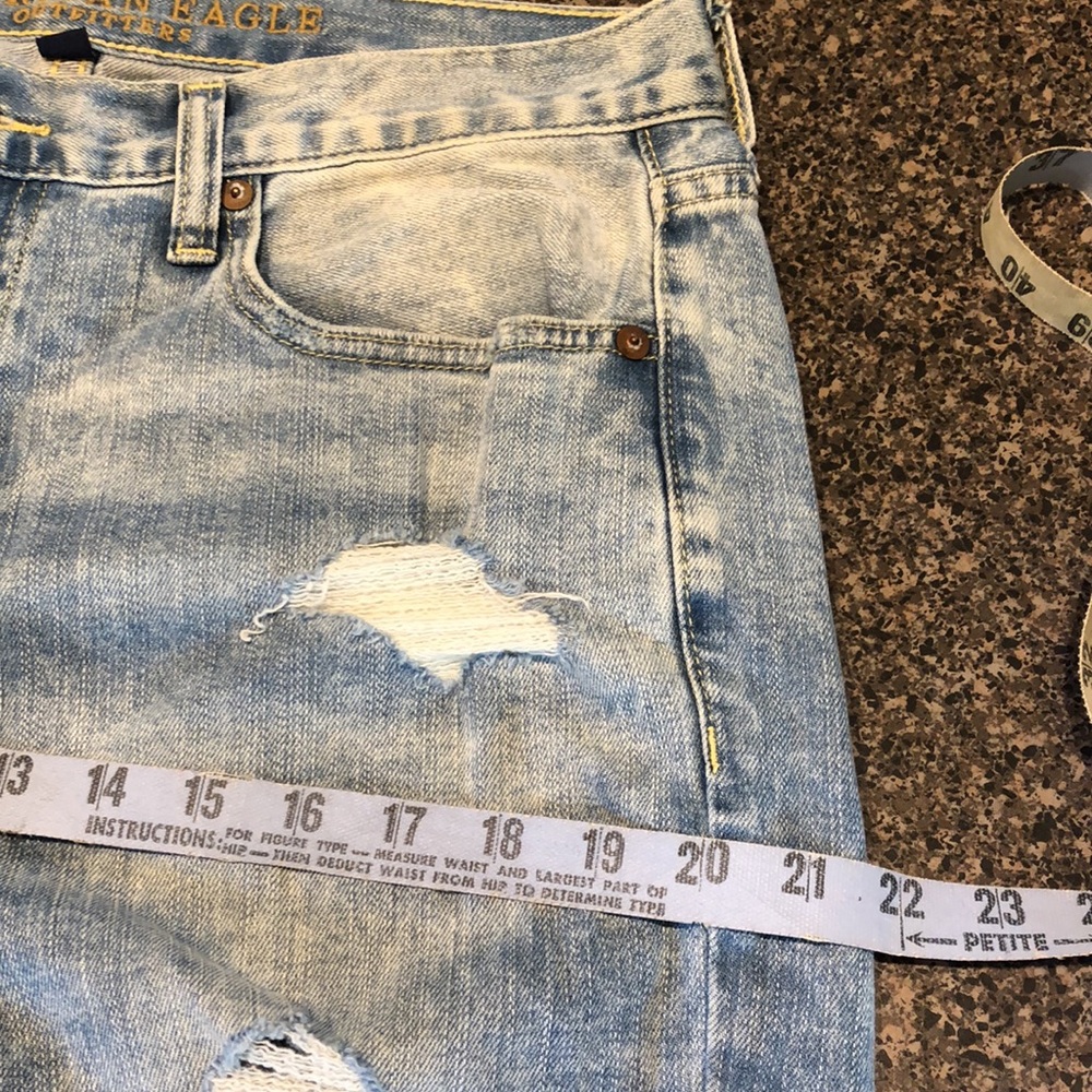 AEO Blue Jeans Skinny Distressed Size 32x30 - Picture 9 of 11